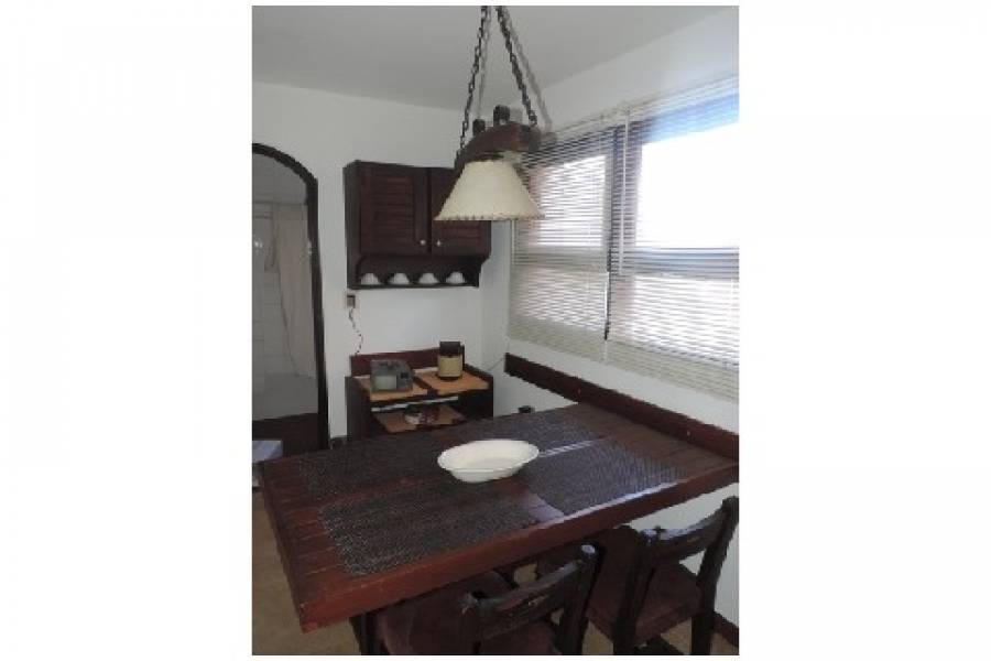 Punta del Este, Maldonado, Uruguay, 2 Bedrooms Bedrooms, ,2 BathroomsBathrooms,Apartamentos,Venta,41904