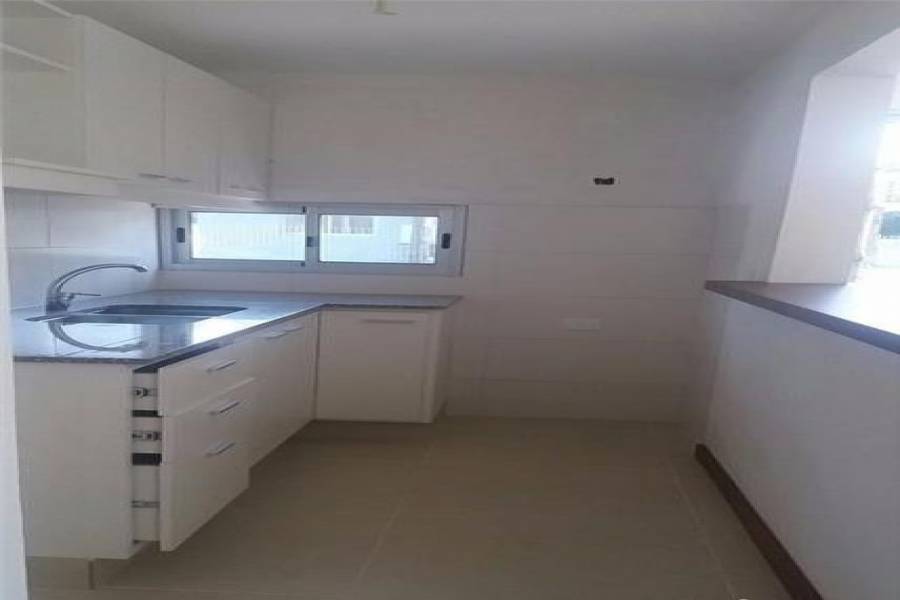 Punta del Este, Maldonado, Uruguay, 2 Bedrooms Bedrooms, ,1 BañoBathrooms,PH Tipo Casa,Venta,41905
