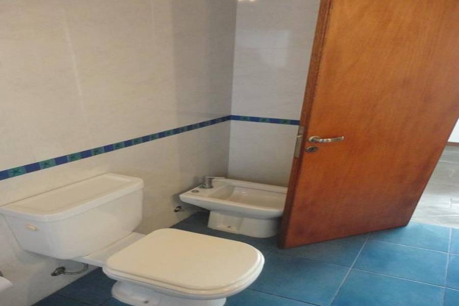 Punta del Este, Maldonado, Uruguay, 4 Bedrooms Bedrooms, ,3 BathroomsBathrooms,Apartamentos,Venta,41912