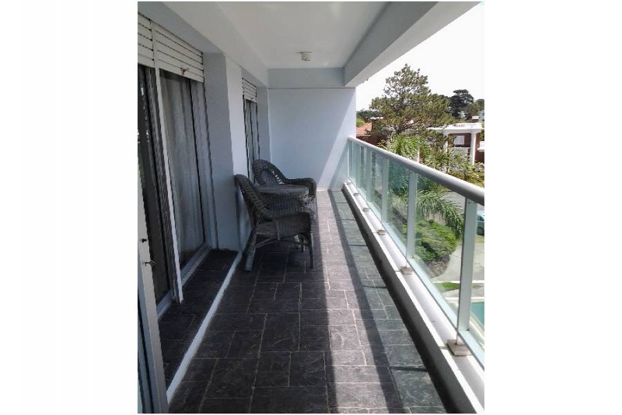 Punta del Este, Maldonado, Uruguay, 2 Bedrooms Bedrooms, ,2 BathroomsBathrooms,Apartamentos,Venta,41921