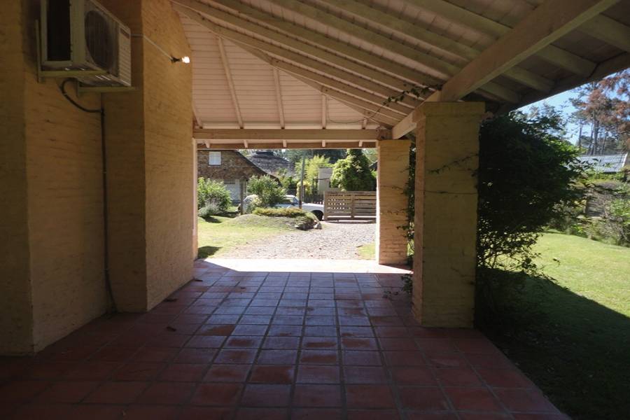 Punta del Este, Maldonado, Uruguay, 3 Bedrooms Bedrooms, ,2 BathroomsBathrooms,Apartamentos,Venta,41935