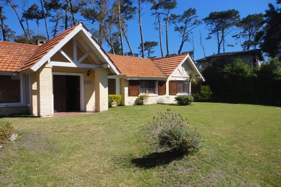 Punta del Este, Maldonado, Uruguay, 3 Bedrooms Bedrooms, ,2 BathroomsBathrooms,Apartamentos,Venta,41935