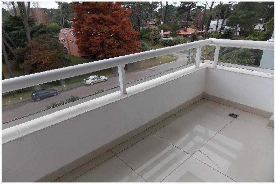 Punta del Este, Maldonado, Uruguay, 2 Bedrooms Bedrooms, ,2 BathroomsBathrooms,Apartamentos,Venta,41944