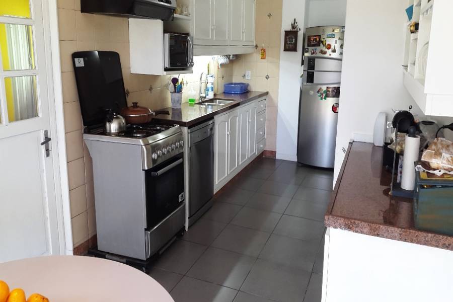 Punta del Este, Maldonado, Uruguay, 4 Bedrooms Bedrooms, ,3 BathroomsBathrooms,Casas,Venta,41948