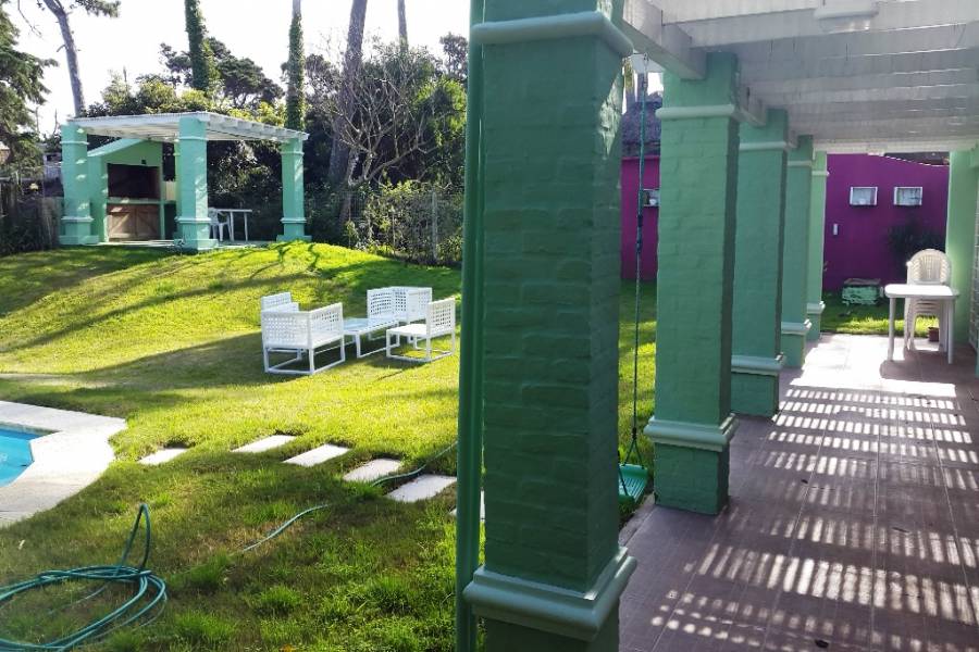 Punta del Este, Maldonado, Uruguay, 4 Bedrooms Bedrooms, ,3 BathroomsBathrooms,Casas,Venta,41948