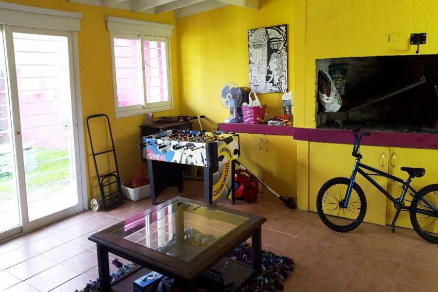 Punta del Este, Maldonado, Uruguay, 4 Bedrooms Bedrooms, ,3 BathroomsBathrooms,Casas,Venta,41948