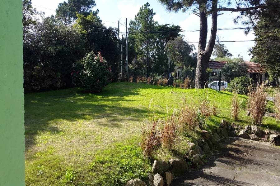 Punta del Este, Maldonado, Uruguay, 4 Bedrooms Bedrooms, ,3 BathroomsBathrooms,Casas,Venta,41948