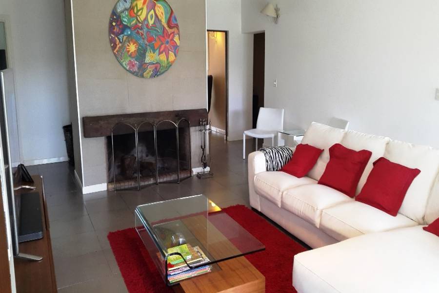Punta del Este, Maldonado, Uruguay, 4 Bedrooms Bedrooms, ,3 BathroomsBathrooms,Casas,Venta,41948