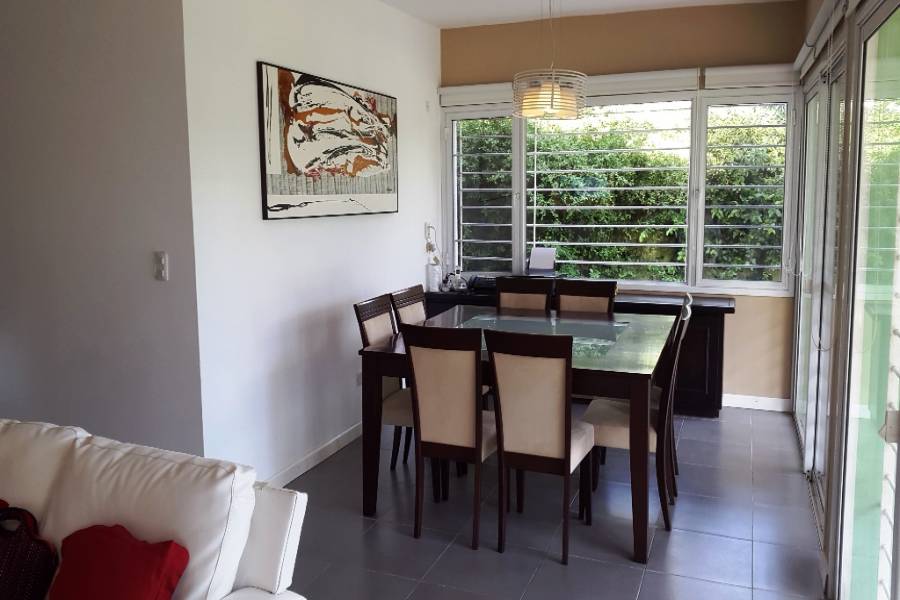 Punta del Este, Maldonado, Uruguay, 4 Bedrooms Bedrooms, ,3 BathroomsBathrooms,Casas,Venta,41948