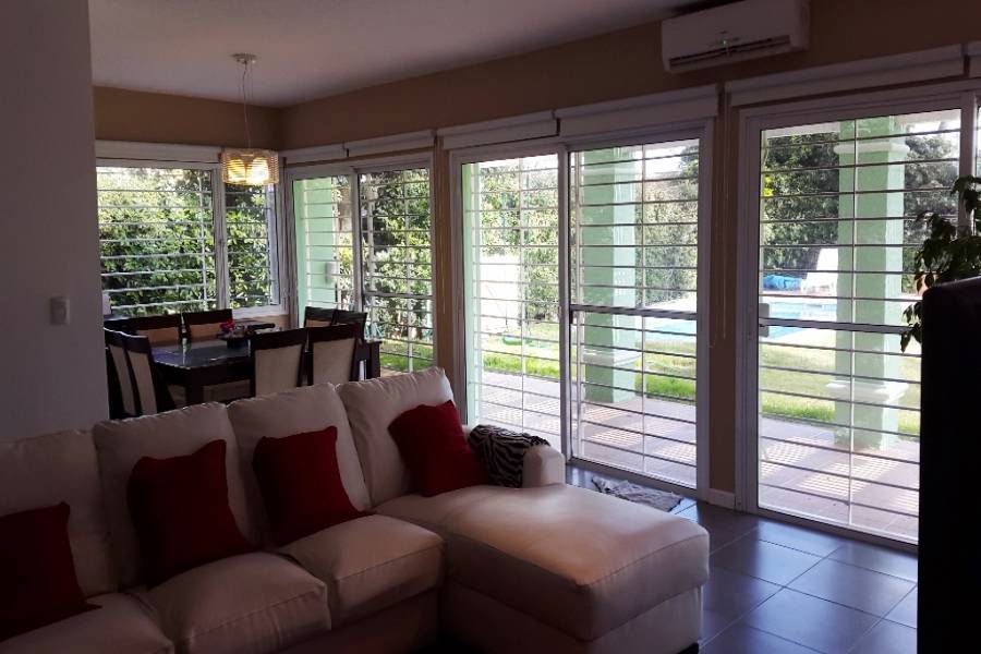 Punta del Este, Maldonado, Uruguay, 4 Bedrooms Bedrooms, ,3 BathroomsBathrooms,Casas,Venta,41948