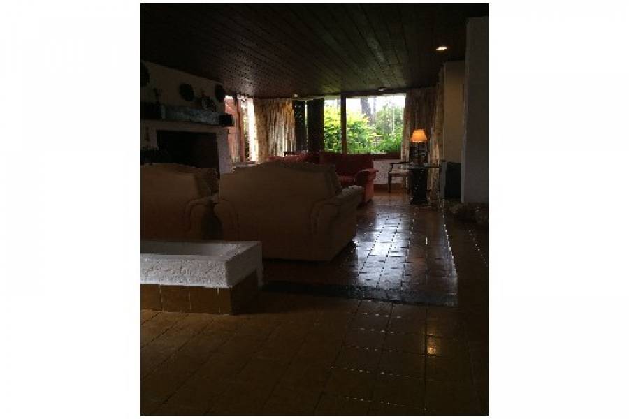 Punta de Este, Maldonado, Uruguay, 3 Bedrooms Bedrooms, ,2 BathroomsBathrooms,Casas,Venta,41961