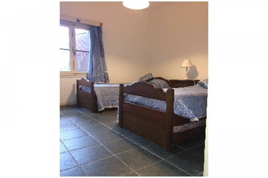 Punta de Este, Maldonado, Uruguay, 3 Bedrooms Bedrooms, ,2 BathroomsBathrooms,Casas,Venta,41961