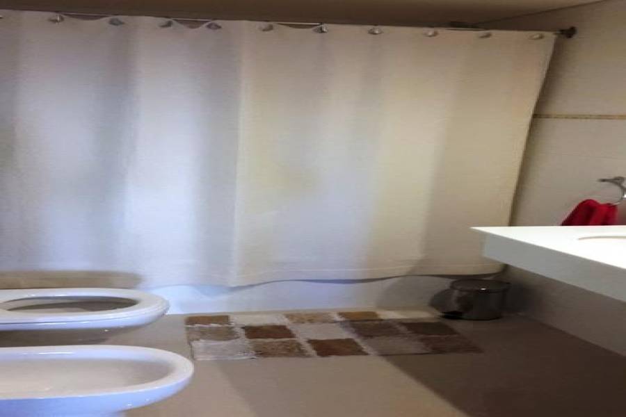 Punta del Este, Maldonado, Uruguay, 2 Bedrooms Bedrooms, ,1 BañoBathrooms,Casas,Venta,41963