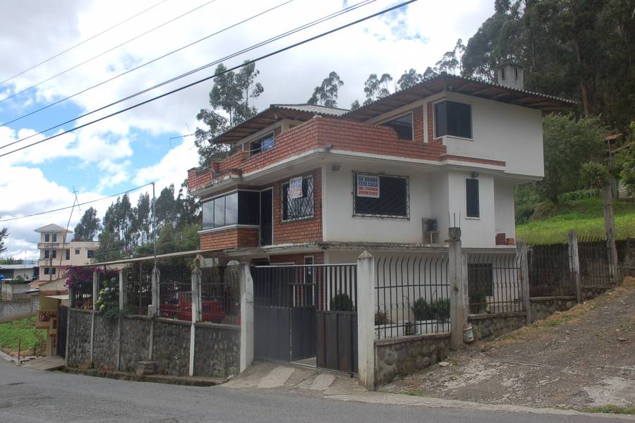 Azogues, CAÑAR, Ecuador, 5 Bedrooms Bedrooms, ,3 BathroomsBathrooms,Casas,Venta,3,42011