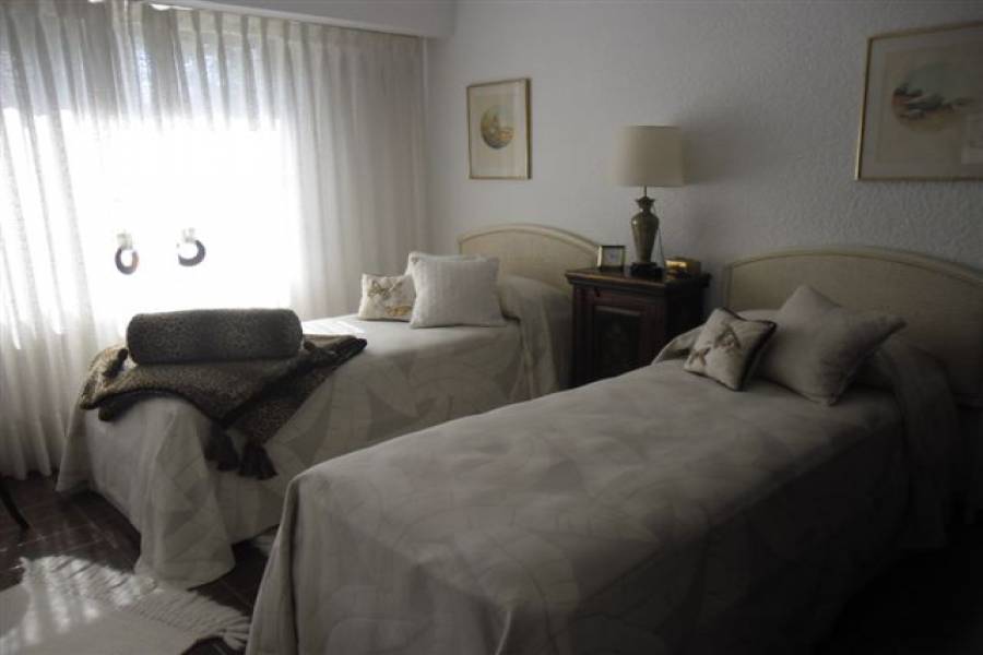 Maldonado, Uruguay, 3 Bedrooms Bedrooms, ,2 BathroomsBathrooms,Apartamentos,Venta,42040