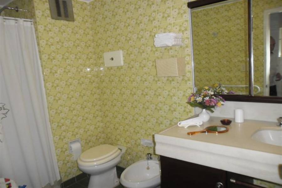 Maldonado, Uruguay, 3 Bedrooms Bedrooms, ,2 BathroomsBathrooms,Apartamentos,Venta,42040