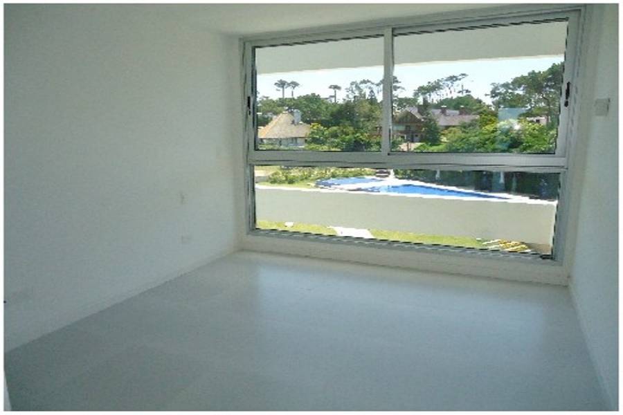 Maldonado, Uruguay, 2 Bedrooms Bedrooms, ,2 BathroomsBathrooms,Apartamentos,Venta,42042