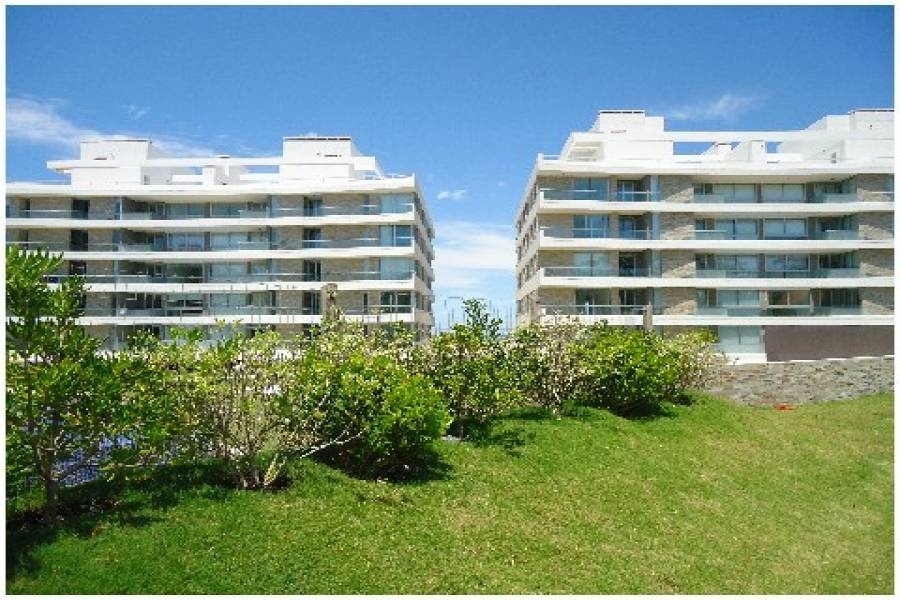Maldonado, Uruguay, 2 Bedrooms Bedrooms, ,2 BathroomsBathrooms,Apartamentos,Venta,42042