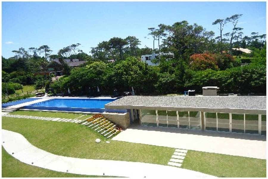 Maldonado, Uruguay, 2 Bedrooms Bedrooms, ,2 BathroomsBathrooms,Apartamentos,Venta,42042