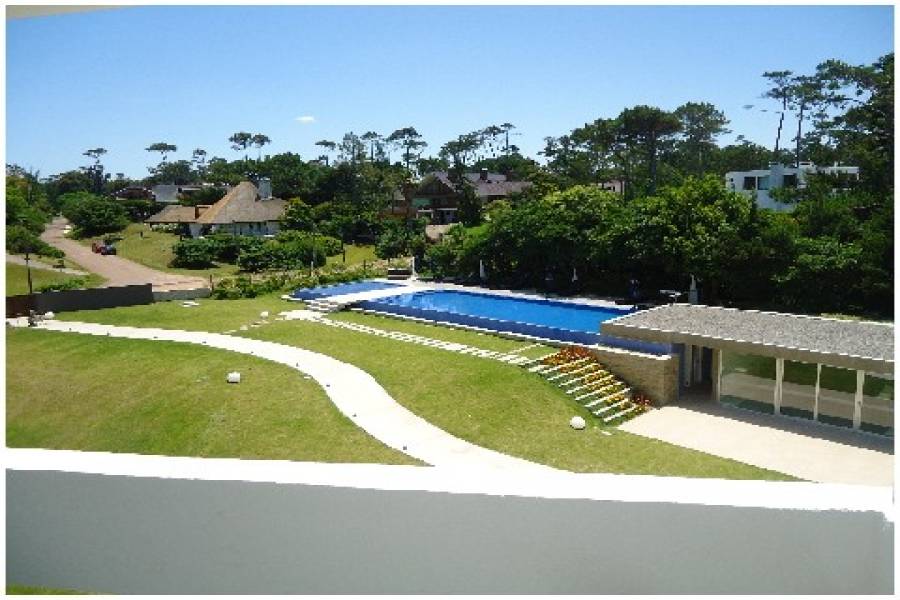 Maldonado, Uruguay, 2 Bedrooms Bedrooms, ,2 BathroomsBathrooms,Apartamentos,Venta,42042