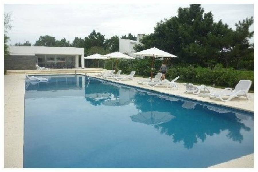 Punta del Este, Maldonado, Uruguay, 4 Bedrooms Bedrooms, ,5 BathroomsBathrooms,Apartamentos,Venta,42046