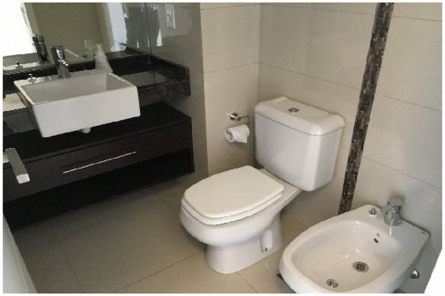 Punta del Este, Maldonado, Uruguay, 2 Bedrooms Bedrooms, ,2 BathroomsBathrooms,Apartamentos,Venta,42048