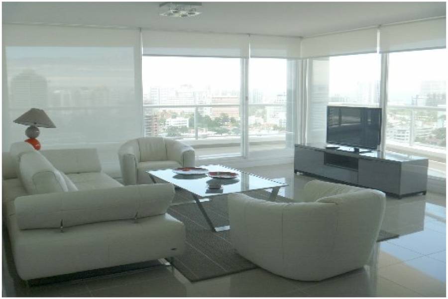 Punta del Este, Maldonado, Uruguay, 3 Bedrooms Bedrooms, ,3 BathroomsBathrooms,Apartamentos,Venta,42066