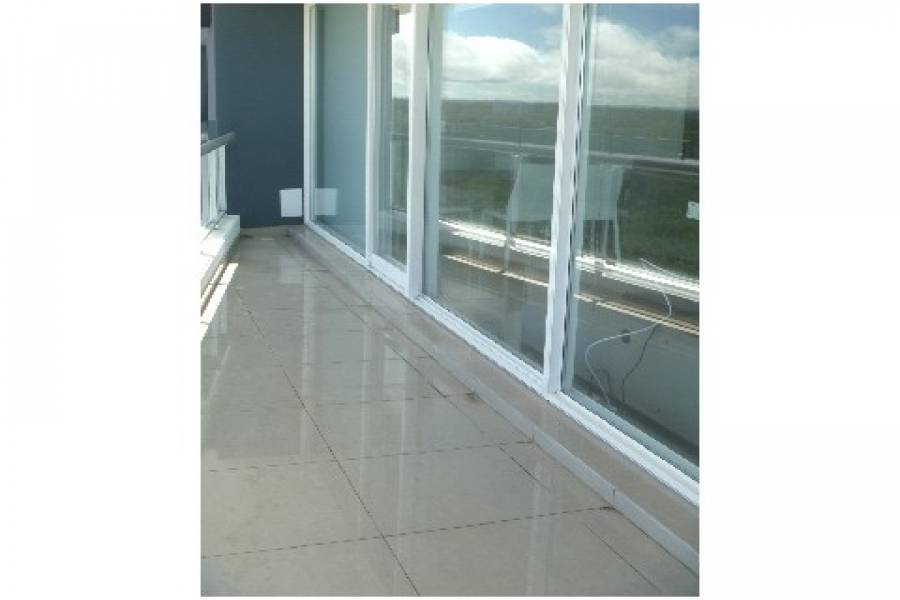 Punta del Este, Maldonado, Uruguay, 3 Bedrooms Bedrooms, ,3 BathroomsBathrooms,Apartamentos,Venta,42066