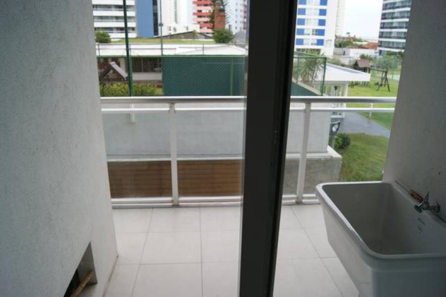 Punta del Este, Maldonado, Uruguay, 3 Bedrooms Bedrooms, ,3 BathroomsBathrooms,Apartamentos,Venta,42071