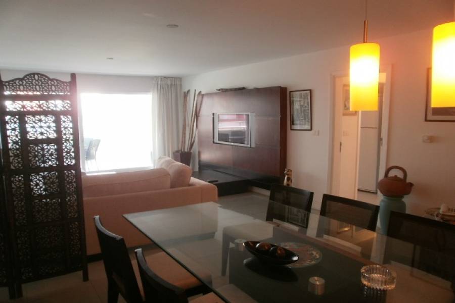 Punta del Este, Maldonado, Uruguay, 3 Bedrooms Bedrooms, ,3 BathroomsBathrooms,Apartamentos,Venta,42071