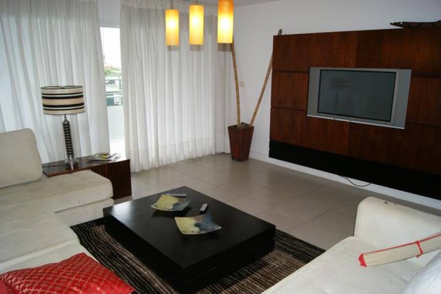 Punta del Este, Maldonado, Uruguay, 3 Bedrooms Bedrooms, ,3 BathroomsBathrooms,Apartamentos,Venta,42071