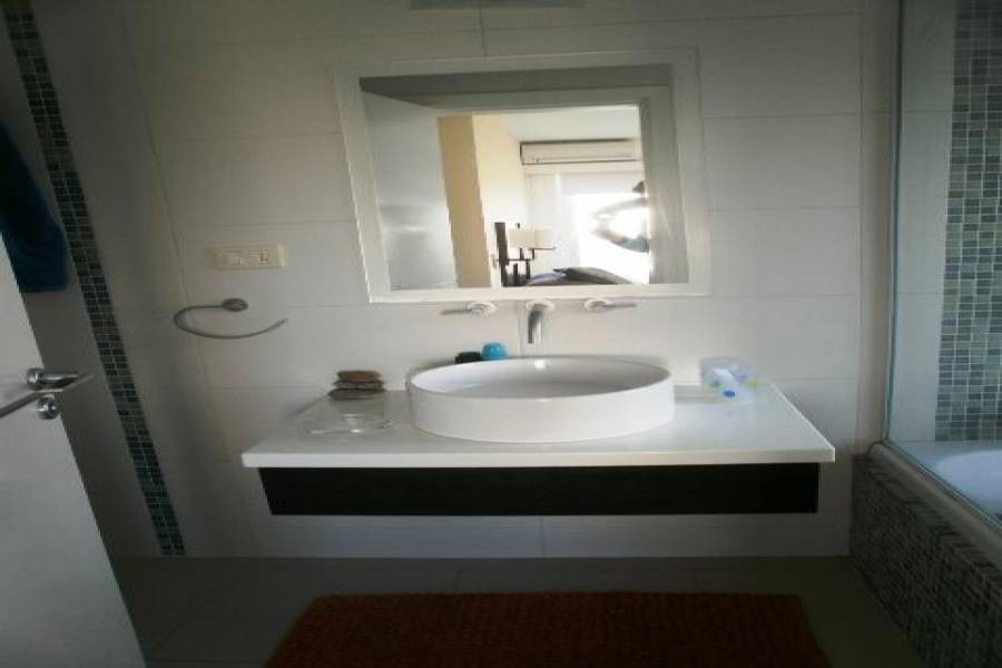 Punta del Este, Maldonado, Uruguay, 3 Bedrooms Bedrooms, ,3 BathroomsBathrooms,Apartamentos,Venta,42071