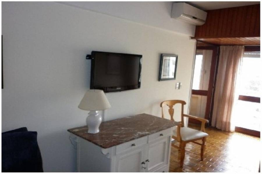 Punta del Este, Maldonado, Uruguay, 1 Dormitorio Bedrooms, ,1 BañoBathrooms,Apartamentos,Venta,42077