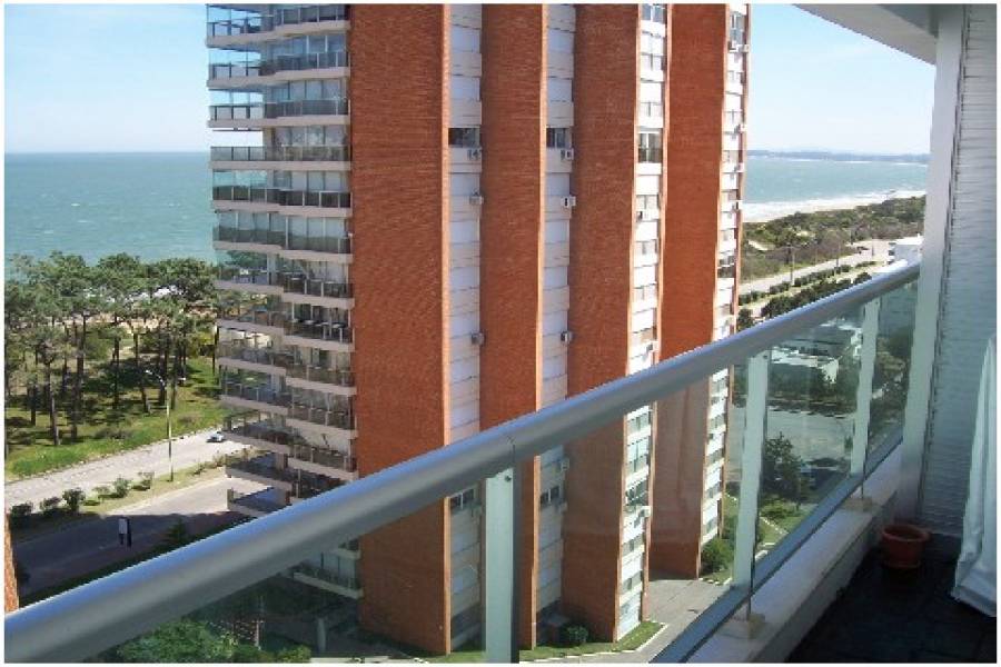 Punta del Este, Maldonado, Uruguay, 1 Dormitorio Bedrooms, ,1 BañoBathrooms,Apartamentos,Venta,42086