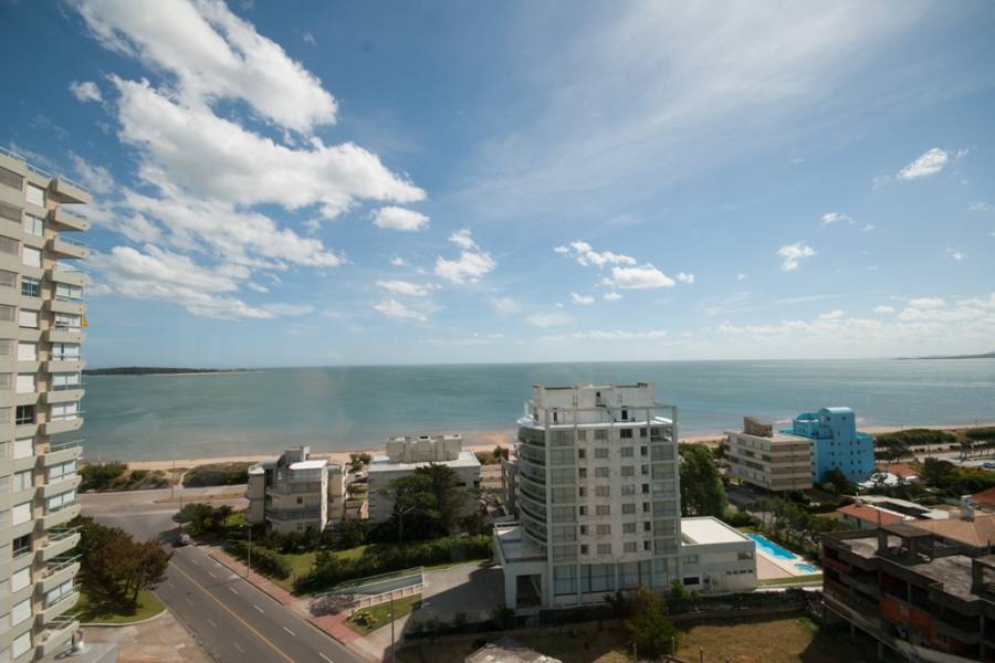 Punta del Este, Maldonado, Uruguay, 3 Bedrooms Bedrooms, ,2 BathroomsBathrooms,Apartamentos,Venta,42090