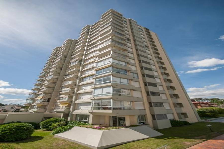 Punta del Este, Maldonado, Uruguay, 3 Bedrooms Bedrooms, ,2 BathroomsBathrooms,Apartamentos,Venta,42090