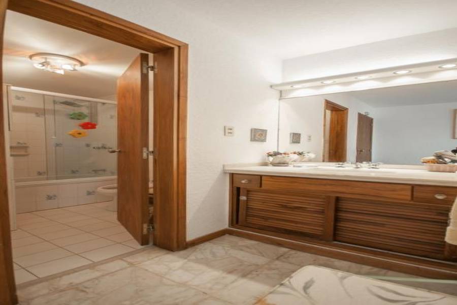 Punta del Este, Maldonado, Uruguay, 3 Bedrooms Bedrooms, ,2 BathroomsBathrooms,Apartamentos,Venta,42090
