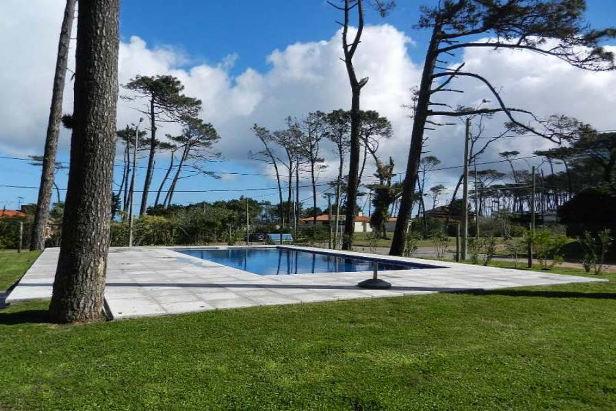Punta del Este, Maldonado, Uruguay, 2 Bedrooms Bedrooms, ,2 BathroomsBathrooms,Apartamentos,Venta,42139