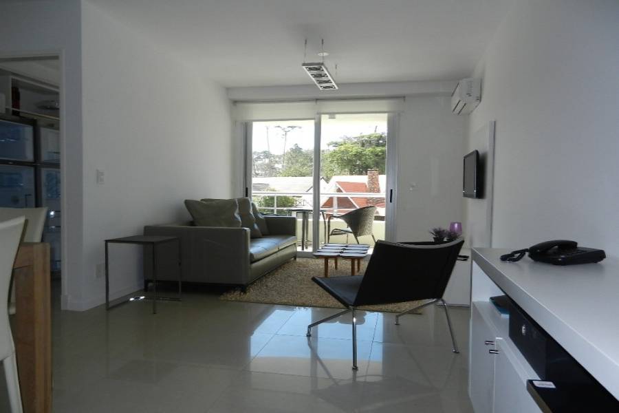 Punta del Este, Maldonado, Uruguay, 2 Bedrooms Bedrooms, ,2 BathroomsBathrooms,Apartamentos,Venta,42139