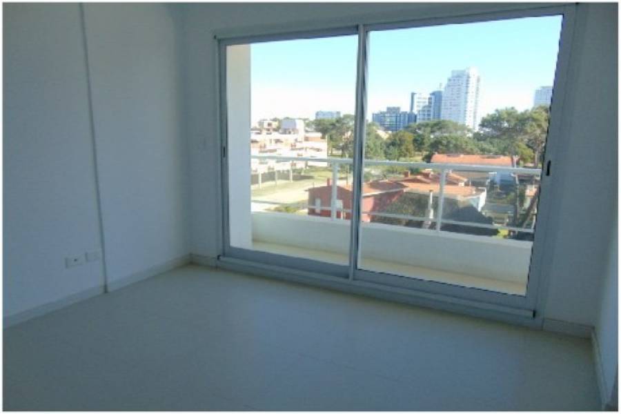 Punta del este, Maldonado, Uruguay, 2 Bedrooms Bedrooms, ,2 BathroomsBathrooms,Apartamentos,Venta,42155