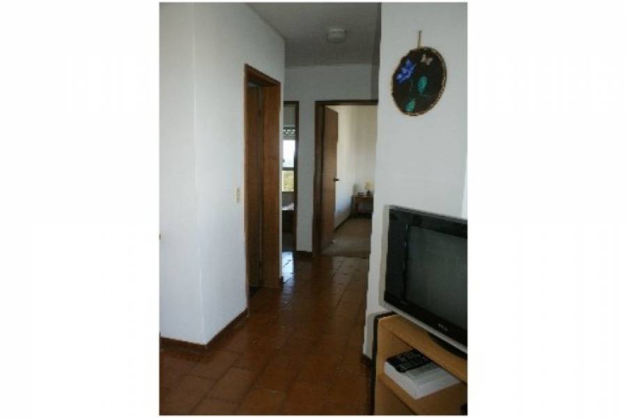 Punta del Este, Maldonado, Uruguay, 2 Bedrooms Bedrooms, ,2 BathroomsBathrooms,Apartamentos,Venta,42156