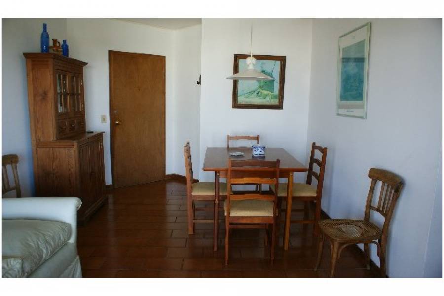 Punta del Este, Maldonado, Uruguay, 2 Bedrooms Bedrooms, ,2 BathroomsBathrooms,Apartamentos,Venta,42156
