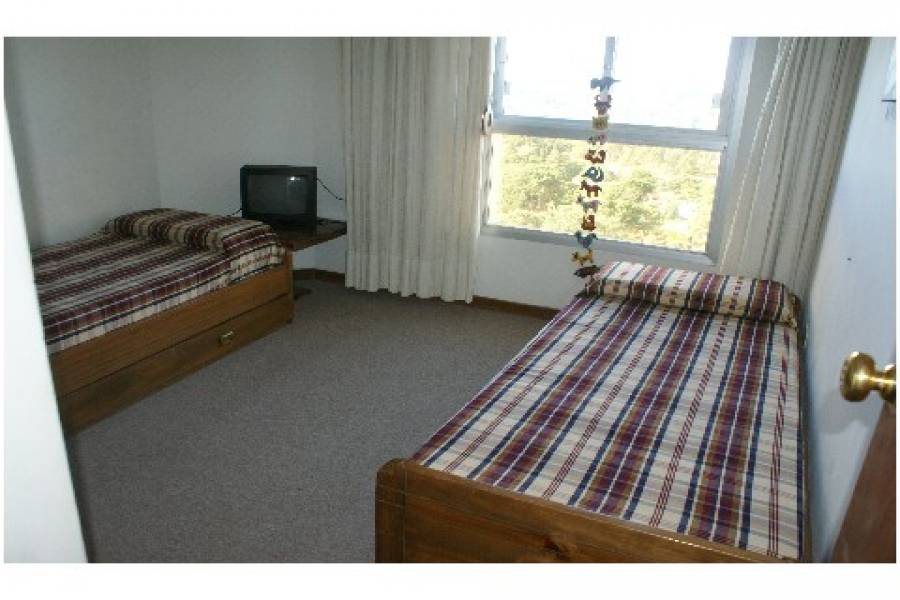 Punta del Este, Maldonado, Uruguay, 2 Bedrooms Bedrooms, ,2 BathroomsBathrooms,Apartamentos,Venta,42156