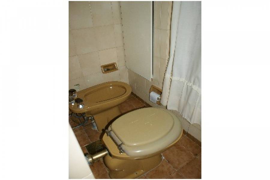 Punta del Este, Maldonado, Uruguay, 2 Bedrooms Bedrooms, ,2 BathroomsBathrooms,Apartamentos,Venta,42156