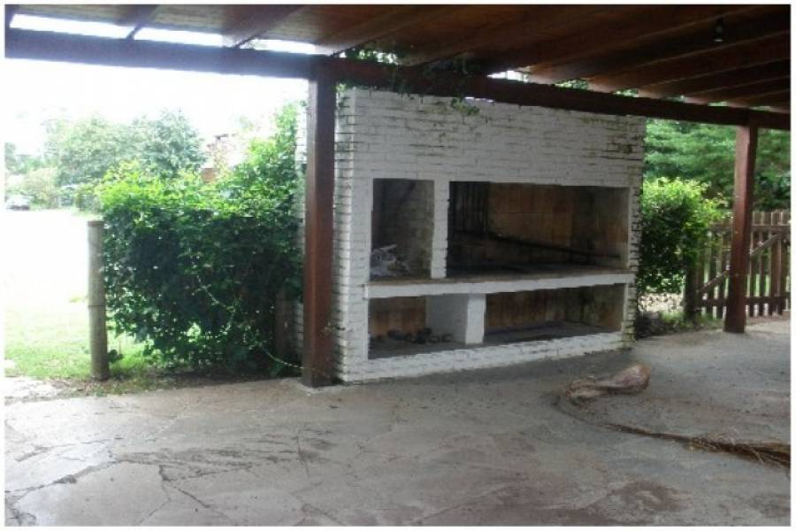 Punta del Este, Maldonado, Uruguay, 3 Bedrooms Bedrooms, ,2 BathroomsBathrooms,Casas,Venta,42183