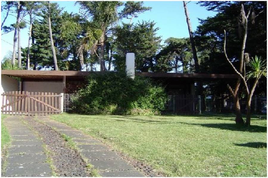 Punta del Este, Maldonado, Uruguay, 3 Bedrooms Bedrooms, ,2 BathroomsBathrooms,Casas,Venta,42183