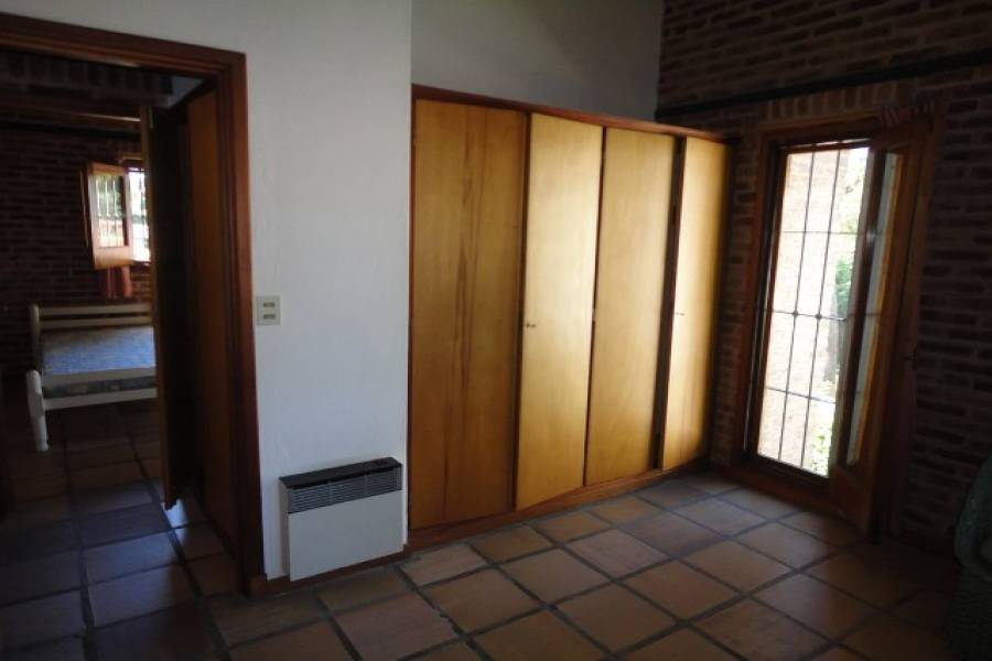 Punta del Este, Maldonado, Uruguay, 3 Bedrooms Bedrooms, ,2 BathroomsBathrooms,Casas,Venta,42184