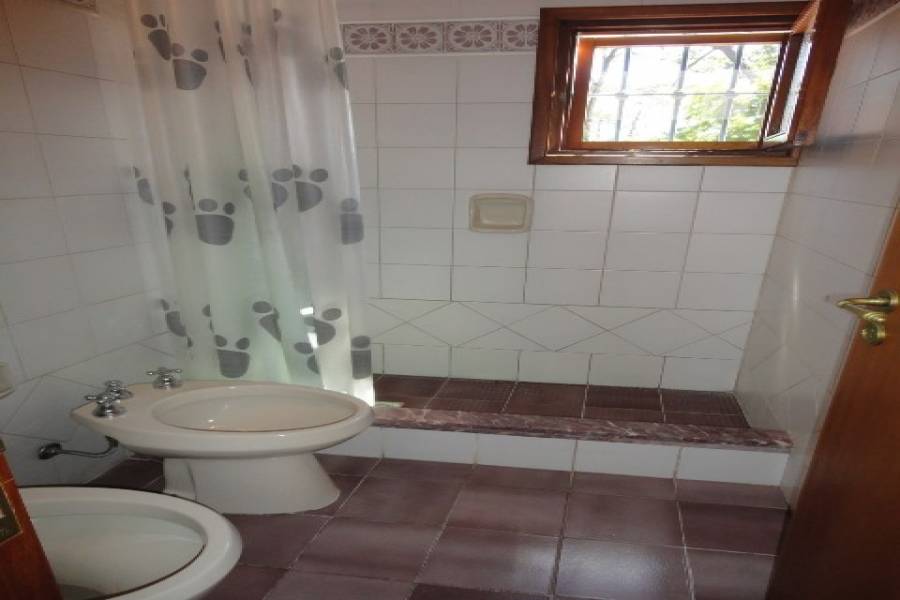 Punta del Este, Maldonado, Uruguay, 3 Bedrooms Bedrooms, ,2 BathroomsBathrooms,Casas,Venta,42184