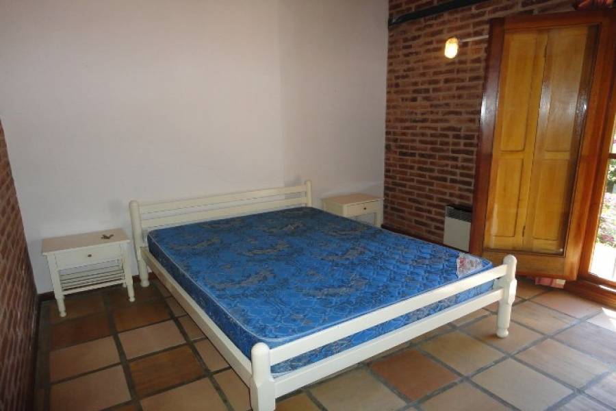 Punta del Este, Maldonado, Uruguay, 3 Bedrooms Bedrooms, ,2 BathroomsBathrooms,Casas,Venta,42184
