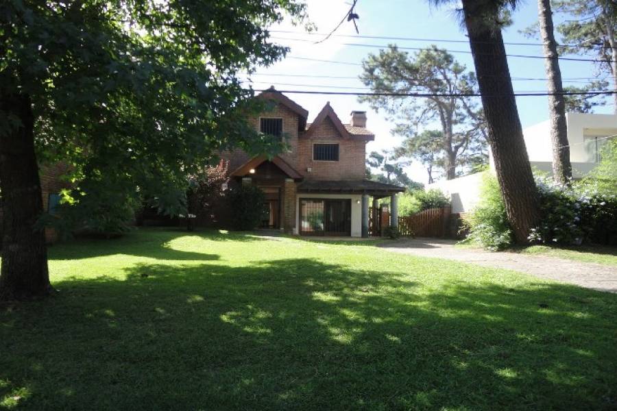 Punta del Este, Maldonado, Uruguay, 3 Bedrooms Bedrooms, ,2 BathroomsBathrooms,Casas,Venta,42184